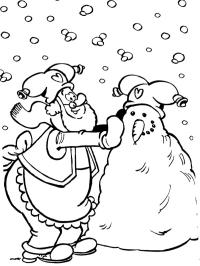Gnome Plop makes a snow man